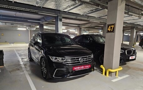Volkswagen Tiguan II, 2021 год, 4 200 000 рублей, 34 фотография