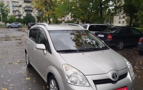Toyota Corolla Verso I, 2008 год, 700 000 рублей, 1 фотография