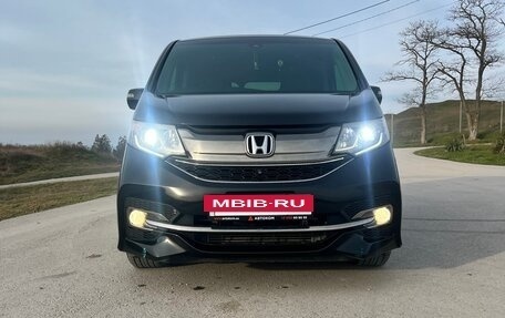 Honda Stepwgn IV, 2015 год, 1 999 999 рублей, 3 фотография