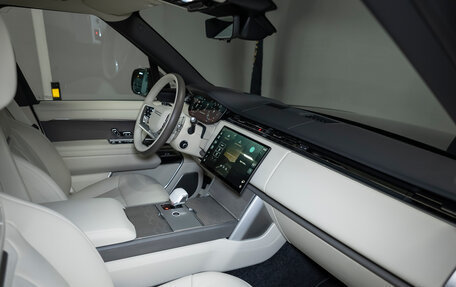 Land Rover Range Rover IV рестайлинг, 2025 год, 34 800 000 рублей, 25 фотография