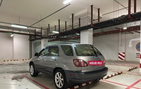 Lexus RX IV рестайлинг, 2000 год, 850 000 рублей, 5 фотография
