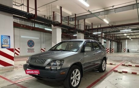 Lexus RX IV рестайлинг, 2000 год, 850 000 рублей, 3 фотография