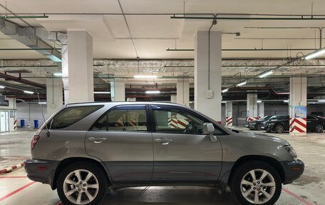Lexus RX IV рестайлинг, 2000 год, 850 000 рублей, 8 фотография