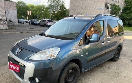 Peugeot Partner II рестайлинг 2, 2011 год, 500 000 рублей, 2 фотография