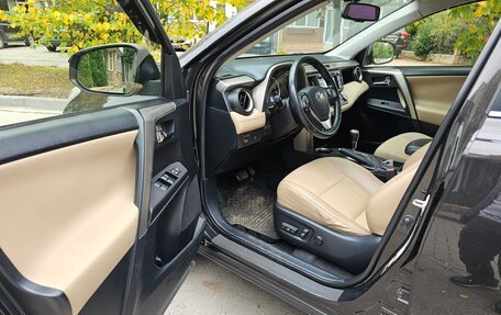 Toyota RAV4, 2015 год, 1 870 000 рублей, 7 фотография