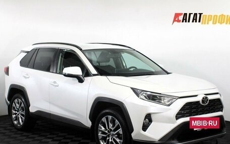 Toyota RAV4, 2021 год, 3 165 000 рублей, 3 фотография