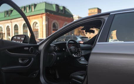 Mercedes-Benz E-Класс, 2020 год, 5 550 000 рублей, 10 фотография