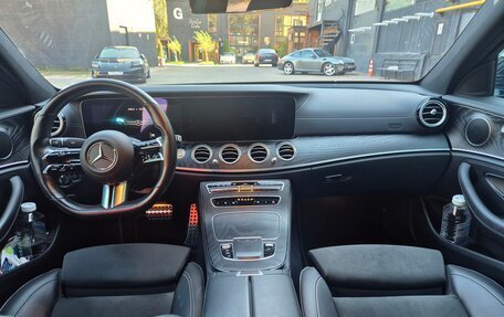 Mercedes-Benz E-Класс, 2022 год, 5 200 000 рублей, 9 фотография