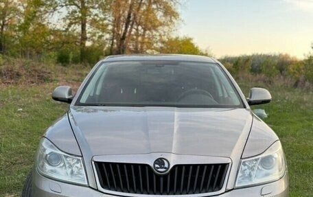 Skoda Octavia, 2011 год, 800 000 рублей, 2 фотография
