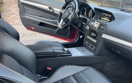 Mercedes-Benz E-Класс, 2015 год, 2 140 000 рублей, 15 фотография