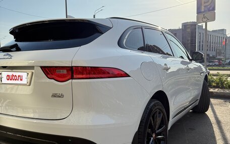 Jaguar F-Pace, 2018 год, 3 500 000 рублей, 24 фотография