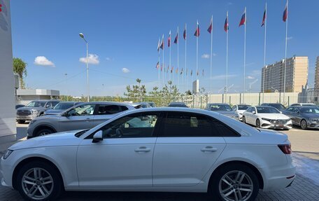 Audi A4, 2018 год, 1 850 000 рублей, 8 фотография