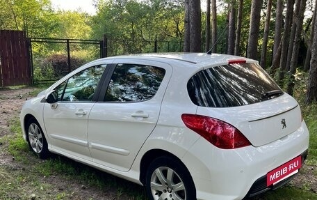 Peugeot 308 II, 2011 год, 509 900 рублей, 2 фотография