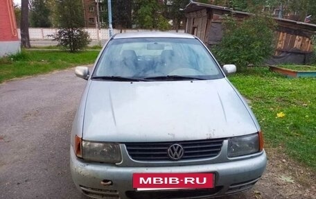 Volkswagen Polo III рестайлинг, 1999 год, 170 000 рублей, 2 фотография