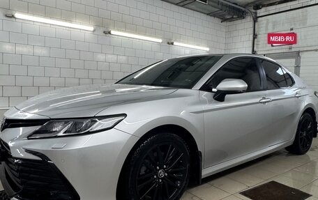 Toyota Camry, 2021 год, 3 400 000 рублей, 4 фотография