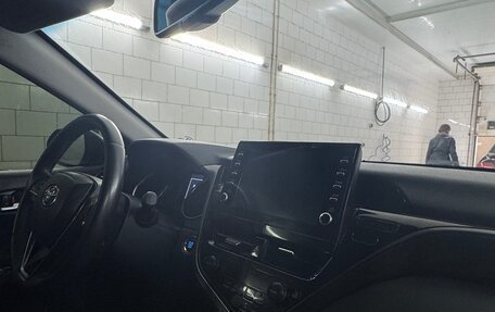Toyota Camry, 2021 год, 3 400 000 рублей, 12 фотография