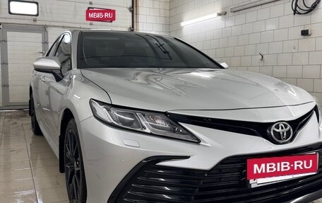 Toyota Camry, 2021 год, 3 400 000 рублей, 13 фотография