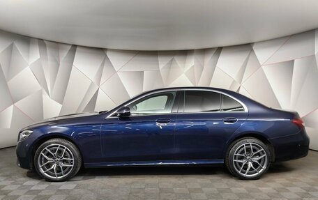 Mercedes-Benz E-Класс, 2021 год, 4 300 000 рублей, 5 фотография