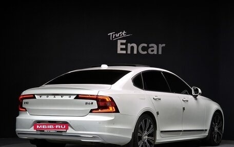 Volvo S90 II рестайлинг, 2021 год, 3 154 000 рублей, 2 фотография