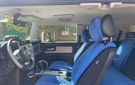 Toyota FJ Cruiser, 2022 год, 4 750 000 рублей, 7 фотография