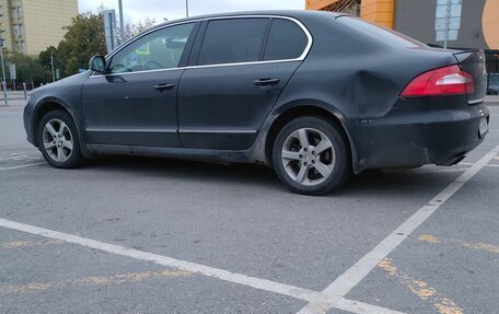 Skoda Superb III рестайлинг, 2011 год, 400 000 рублей, 3 фотография