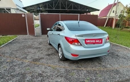 Hyundai Solaris II рестайлинг, 2012 год, 585 000 рублей, 4 фотография