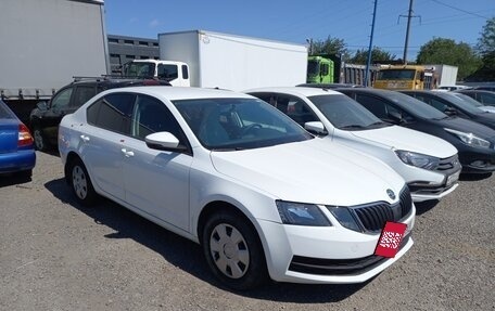 Skoda Octavia, 2020 год, 1 200 000 рублей, 2 фотография