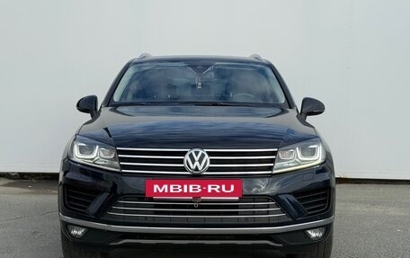 Volkswagen Touareg III, 2015 год, 2 650 000 рублей, 2 фотография
