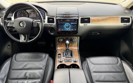 Volkswagen Touareg III, 2015 год, 2 650 000 рублей, 9 фотография