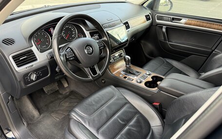 Volkswagen Touareg III, 2015 год, 2 650 000 рублей, 7 фотография