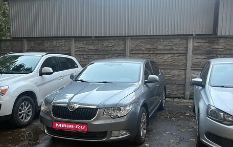 Skoda Superb III рестайлинг, 2012 год, 1 090 000 рублей, 1 фотография