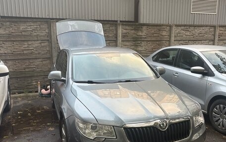 Skoda Superb III рестайлинг, 2012 год, 1 090 000 рублей, 5 фотография