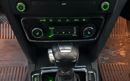Skoda Superb III рестайлинг, 2012 год, 1 090 000 рублей, 13 фотография