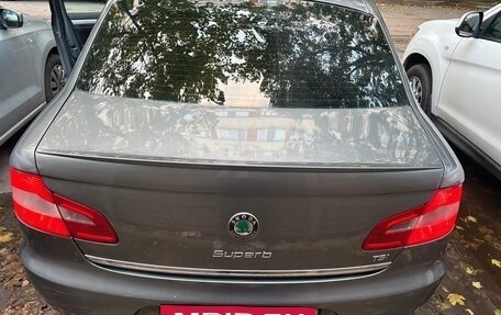 Skoda Superb III рестайлинг, 2012 год, 1 090 000 рублей, 17 фотография