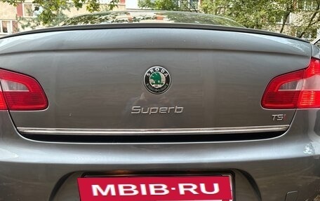 Skoda Superb III рестайлинг, 2012 год, 1 090 000 рублей, 18 фотография