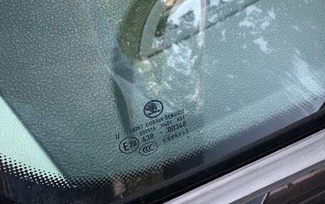Skoda Superb III рестайлинг, 2012 год, 1 090 000 рублей, 23 фотография