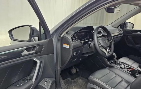 Volkswagen Tiguan II, 2021 год, 2 750 100 рублей, 6 фотография