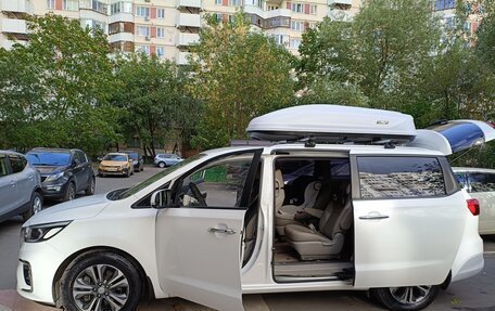 KIA Carnival III, 2019 год, 2 550 000 рублей, 5 фотография