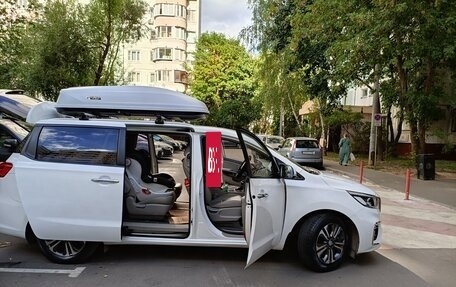KIA Carnival III, 2019 год, 2 550 000 рублей, 8 фотография