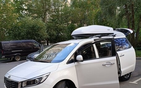 KIA Carnival III, 2019 год, 2 550 000 рублей, 6 фотография
