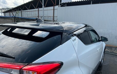 Toyota C-HR I рестайлинг, 2019 год, 2 650 000 рублей, 12 фотография