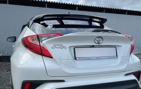 Toyota C-HR I рестайлинг, 2019 год, 2 650 000 рублей, 17 фотография