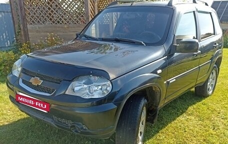 Chevrolet Niva I рестайлинг, 2011 год, 600 000 рублей, 3 фотография