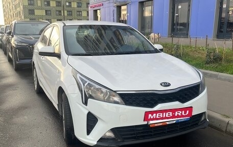 KIA Rio IV, 2021 год, 1 200 000 рублей, 2 фотография