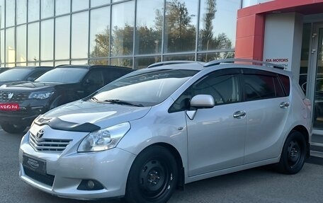 Toyota Verso I, 2010 год, 990 000 рублей, 1 фотография