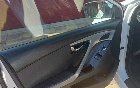 Hyundai Elantra V, 2013 год, 1 250 000 рублей, 10 фотография