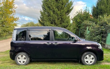 Toyota Sienta I, 2012 год, 1 050 000 рублей, 5 фотография