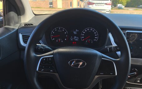 Hyundai Solaris II рестайлинг, 2021 год, 1 499 000 рублей, 5 фотография