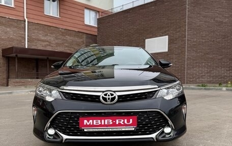 Toyota Camry, 2018 год, 2 600 000 рублей, 5 фотография