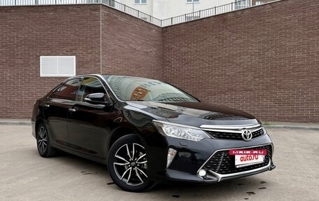 Toyota Camry, 2018 год, 2 600 000 рублей, 2 фотография